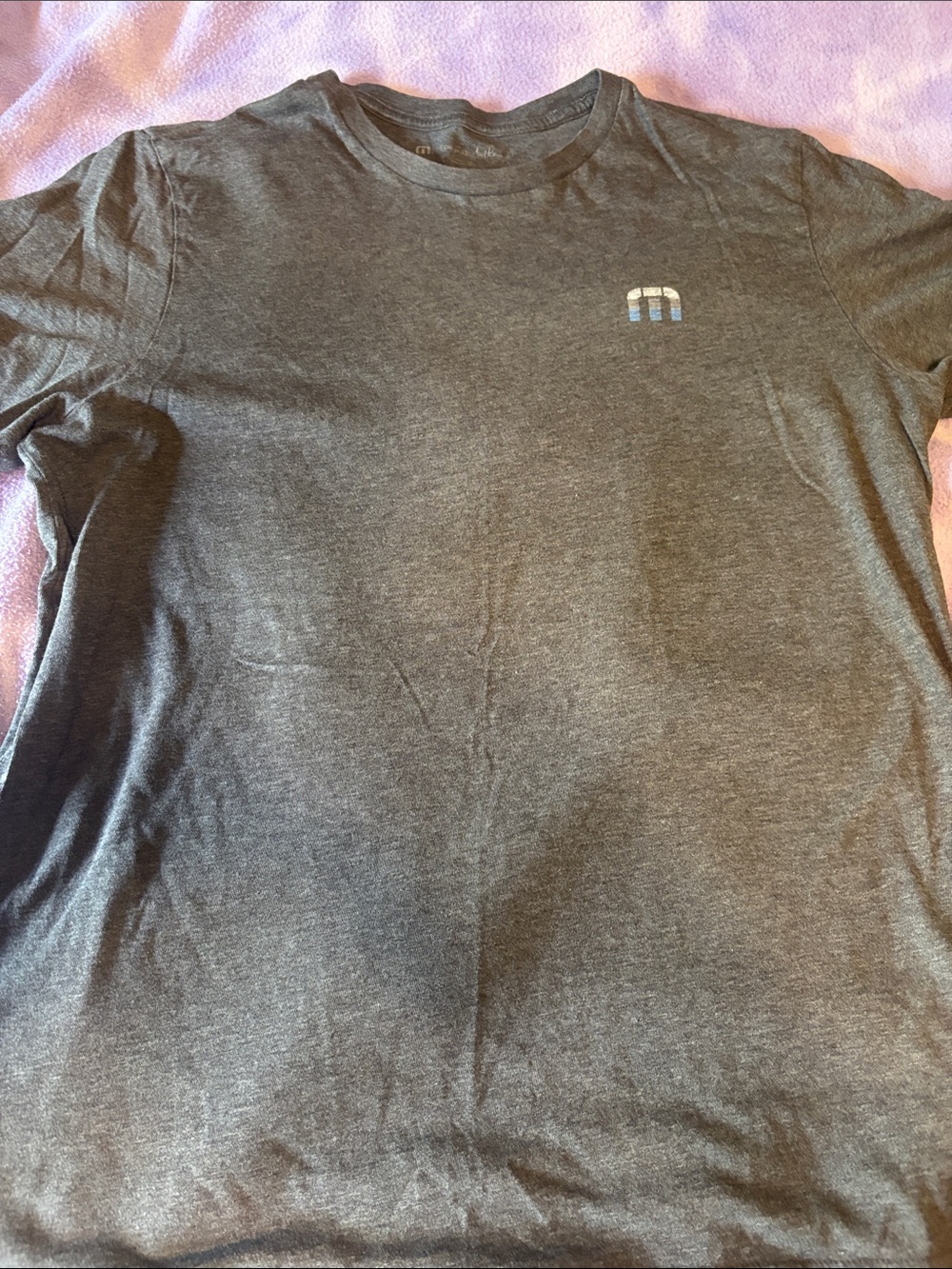 TravisMathew Men's Dark Heather Gray Short Sleeve Tee with Logo